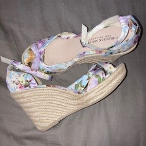 Size 7 Christian Siriano wedges
